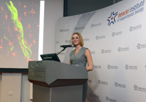 wykładowczyni dr Anna Solarz-Andrzejewska